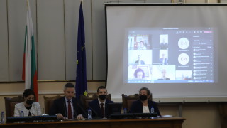 Девет депутати са под карантина днес Към вчерашните народни представили