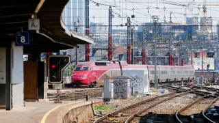 Железопътна стачка в навечерието на Коледа предизвика хаос във Франция
