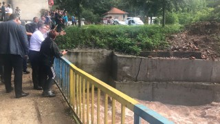 Aрмията монтира понтонен мост в с. Глогово