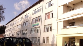 Специализираната болница за рехабилитация в Котел съобщава bTV Служителите не