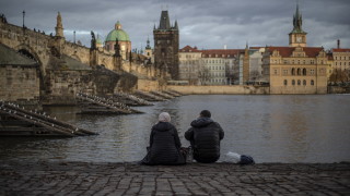Двама от най популярните кандидати за президент на Чешката република заявиха