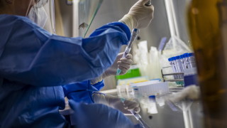 Чехия регистрира рекордни 9544 нови случая Това е най високото ниво