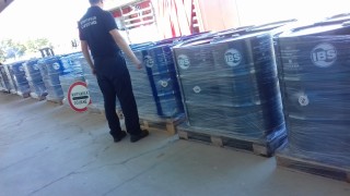 Митничари задържаха над 12 хил. л терпентин