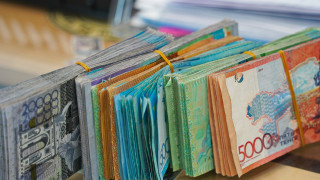 Казахстан отбеляза 28 ата годишнина на националната си валута тенге тази