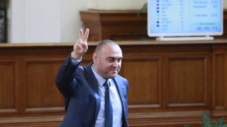 Депутатите бранят със закон единството на църквата Три проекта на