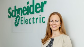 Ивелина Николова, генерален мениджър в Schneider Electric, беше отличена с голямата награда за устойчивост в конкурса "Хората на бъдещето"