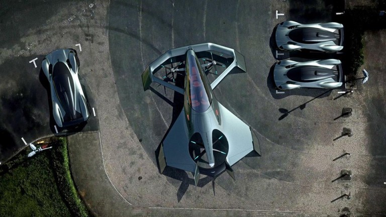 Aston Martin представи летящата си кола