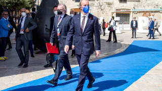 Великобритания вярва, че Иран стои зад атаката срещу танкера