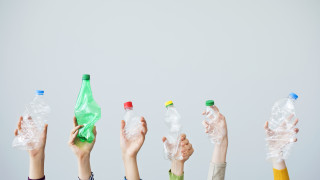 Пластмасата е навсякъде около нас и въпреки усилията в последните