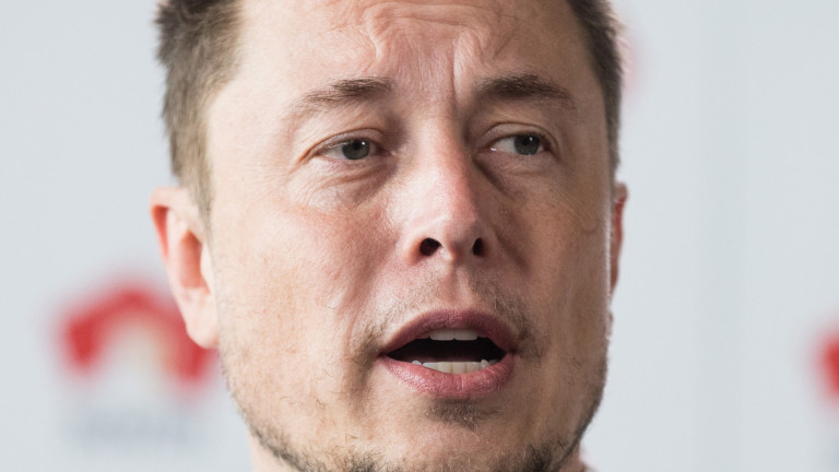 Илън Мъск, шефът на Tesla и SpaceX, подкрепя идеята хората