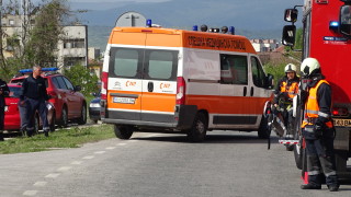 Линейка се блъсна с две коли по пътя от Банско
