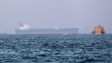 Иран предотврати нападение на пирати срещу петролен танкер в Арабско море