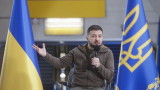  Зеленски и Лайен разискаха спомагателна финансова помощ за Украйна 