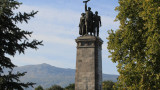 Антифашистите омерзени от посегателството върху паметника на Съветската армия