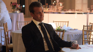 Сигурни сме че Харви Спектър Габриел Махт и сериалът Костюмари