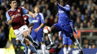 Астън Вила надигра Аякс