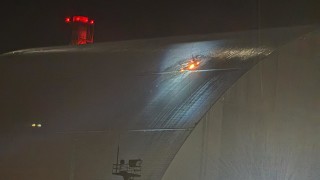 Защитният саркофаг в Чернобилската атомна електроцентрала в разкъсваната от война