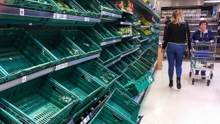 На Острова супермаркетите се презапасяват заради опасността от Brexit без сделка