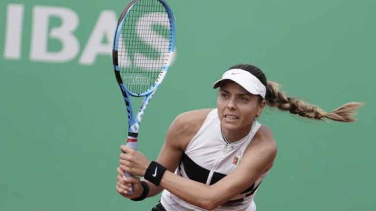 Най-добрата българска тенисистка Виктория Томова ще излезе днес на корта