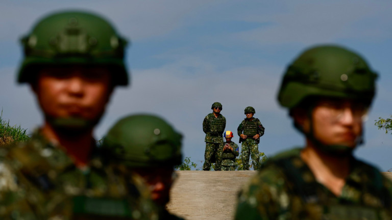 Тайван проведе разговори със САЩ за закупуване на оръжия