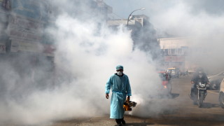 Най малко 194 души са загинали и над 1000 са били