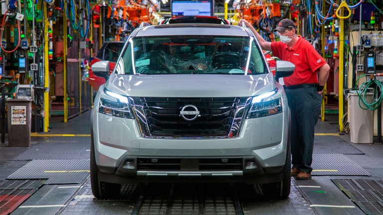 Nissan инвестира €15,6 милиарда в електрически автомобили