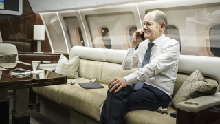 Олаф Шолц наследи Ангела Меркел като германски канцлер преди близо