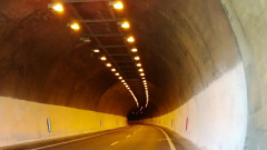 Движението за София в тунел "Траянови врата" на АМ "Тракия" ще е ограничено до утре сутрин
