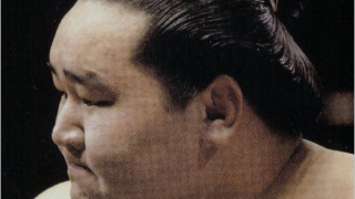 Асашорю се отказа от сумото