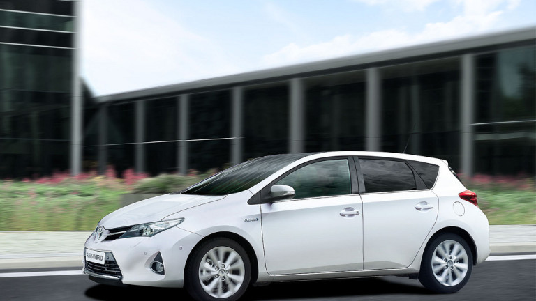 Японският производител Toyota ще привика извънредно в сервизите над 2,4