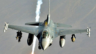 Холандски F-16 атакуват Либия още 3 месеца 