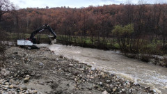 След обилните валежи: Обстановката се нормализира, нивата на реките остават под наблюдение