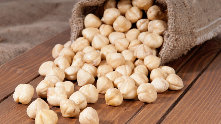 Защо лешниците поскъпнаха от 29 лева до 29 евро за килограм?