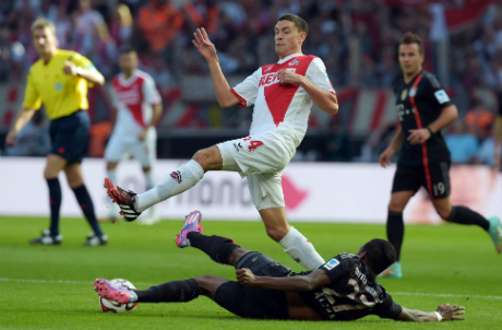 Нападател на Кьолн се изгаври с клубния талисман