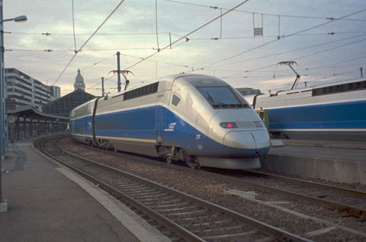 Френският влак TGV разви рекордна скорост от 574 км/ч