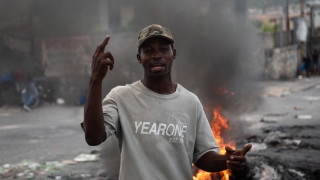 САЩ ще продължат да депортират хаитяни, докато евакуират своите граждани