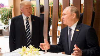 Кремъл отрича твърденията на Болтън за влиянието на Путин над Тръмп