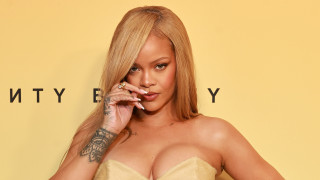 Едва ли вече някой не е наясно че Риана е преди