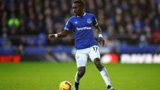 ПСЖ подготвя нова оферта за халфа на Евертън Идриса Гей