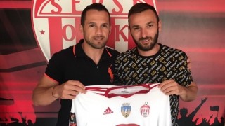 Радослав Димитров няма да преминава в състава на ЦСКА Футболистът