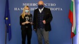  Министър Кралев награди най-хубавите фехтовачи за 2020 година 