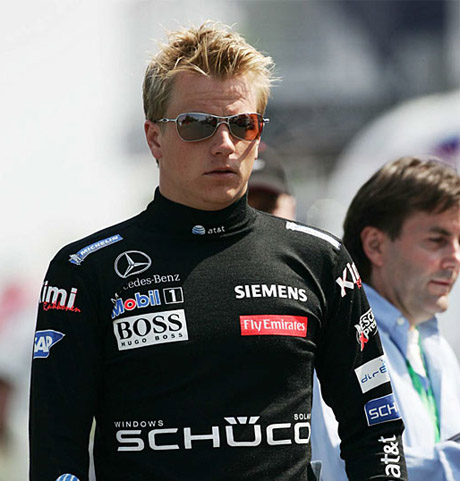 Рено официално поиска Райконен