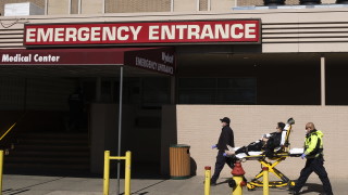 Регистрираните заразени с новия коронавирус по света надхвърлиха 900 000