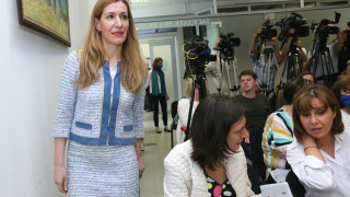 Повече гърци дошли у нас отколкото българи в Гърция, според Ангелкова
