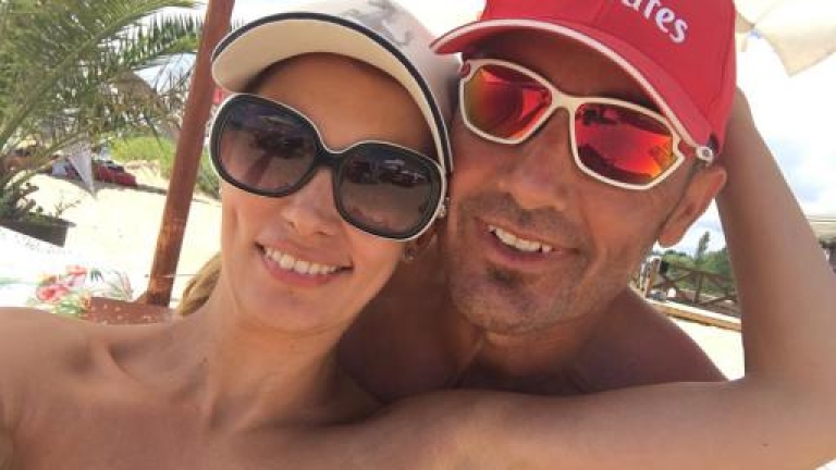 Съперницата на Ива Екимова събира тен с Петрозар