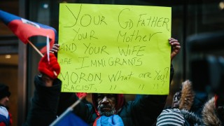 Протестиращи в Ню Йорк хаитяни заклеймиха расизма и унизителните думи на Тръмп