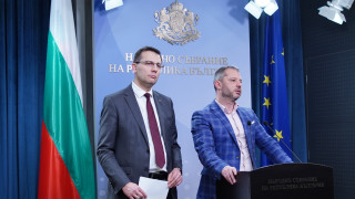 Делян Добрев като председател на енергийната комисия в парламента вкара