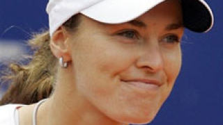 WTA Берлин: Жюстин Енен - Татяна Малек 6:1, 6:1