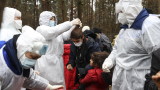 200 мигранти с опит да щурмуват граничната оградата между Беларус и Полша