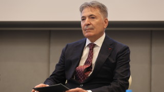 Държавата готова да съдейства за нов инвеститор за завода за хартия в Стамболийски